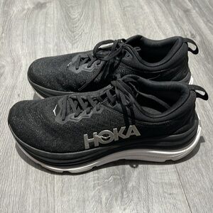 HOKA’s Men’s size 10 in Black &White